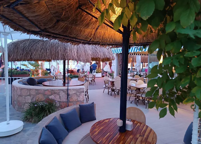 Uzhan Beach Hotel