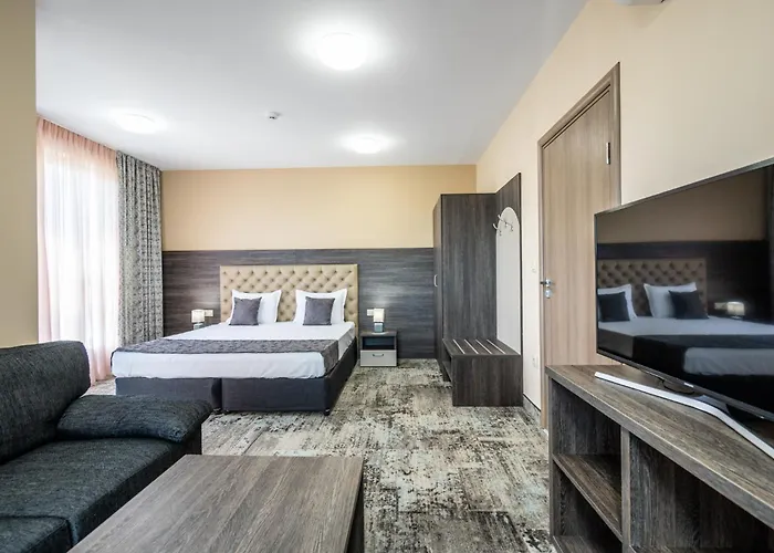 Plaza Hotel Plovdiv - Free Parking