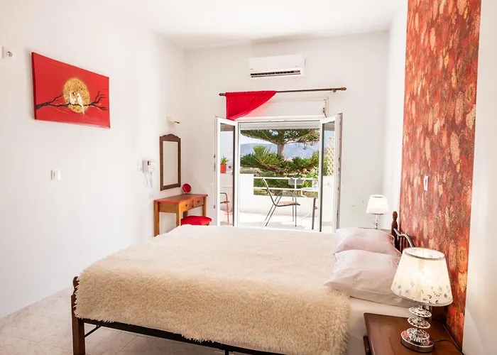 Perama Hotel, Karpathos