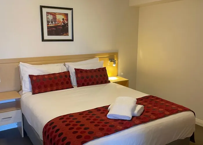 Hibernian Hotel