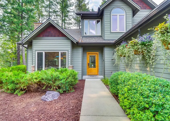 Pet-Friendly Columbia Falls Home W/ Gas Grill!