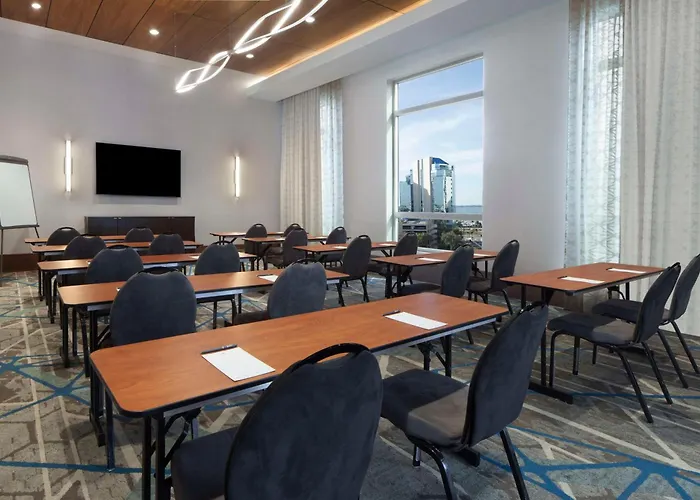 Embassy Suites By Hilton Sarasota