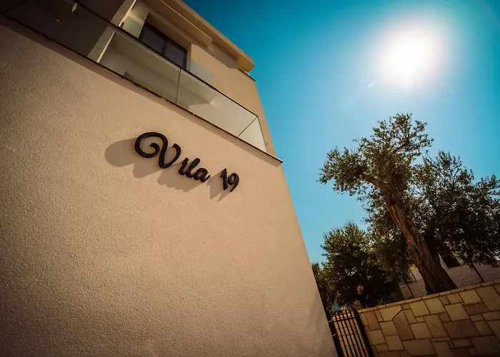 Hotel Vila 19