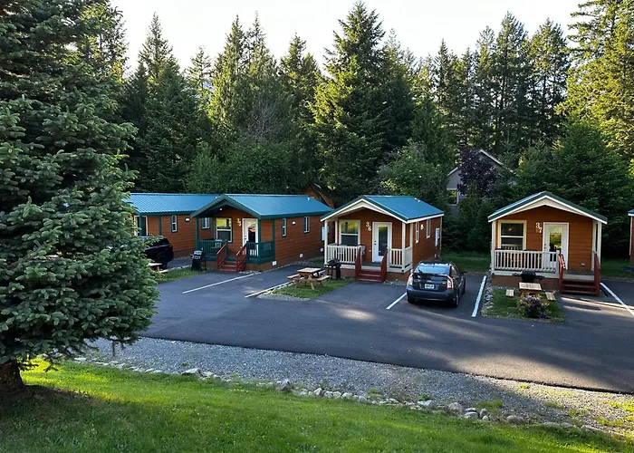 Packwood Lodge & Cabins