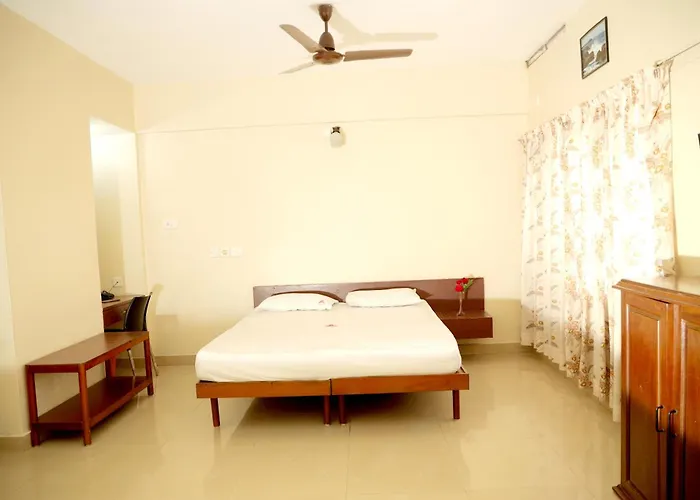 Ashish Tourist Home