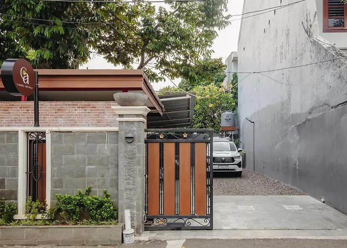 Calma Coliving At Bintaro, Tangerang Selatan