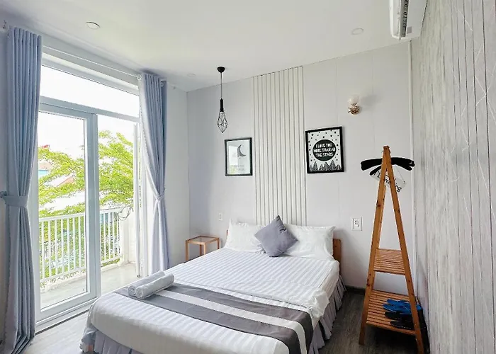 Sele House