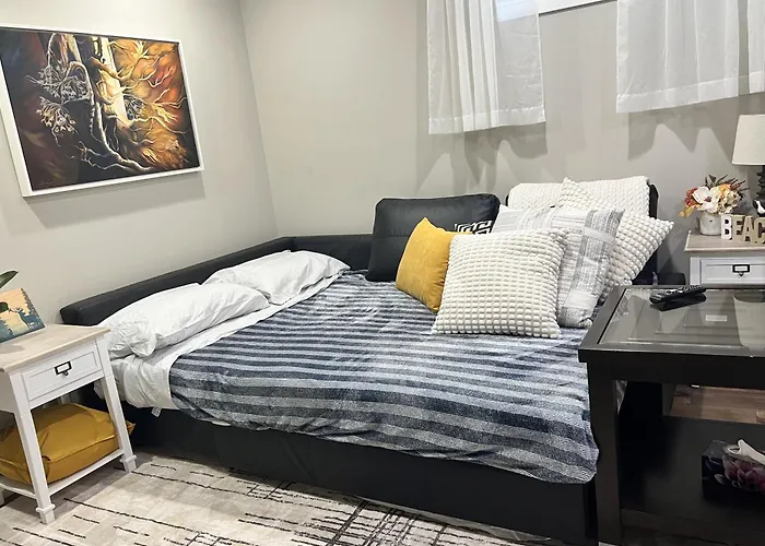 Yellow Door Suite
