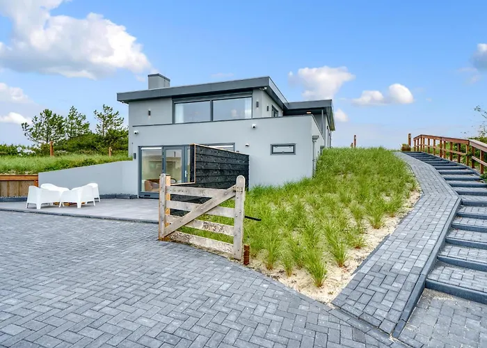Stunning Home In Bergen Aan Zee