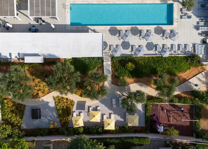 Sundance Apartments & Suites