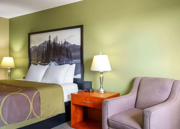 Super 8 By Wyndham Sherwood Park/Edmonton Area