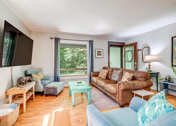 Blacksburg Hideaway W/ Hot Tub ~ 5 Mi To Campus!