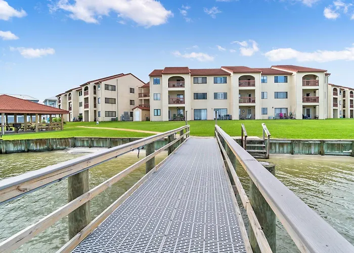 Sunset Harbor Palms 1-311