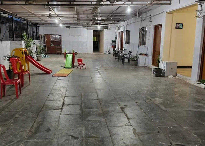 Nain Guest House