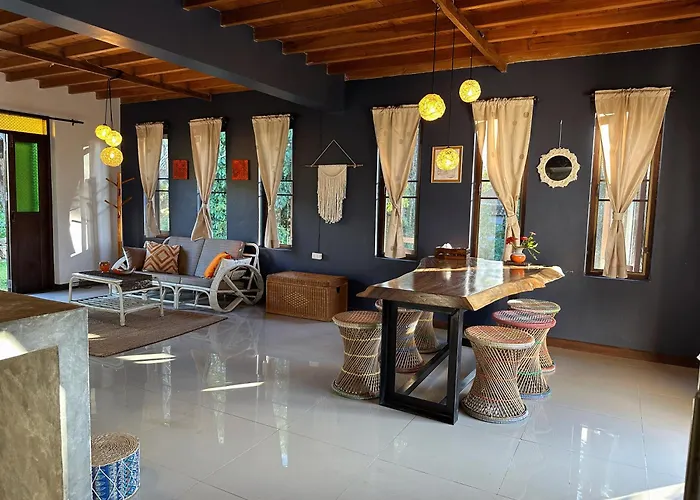 Pairadise Hotel