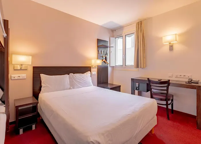 Grand Hotel Senia - Paris Orly Airport