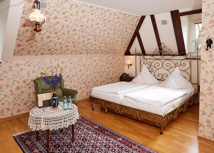 Schlosshotel Kurfuerstliches Amtshaus Dauner Burg