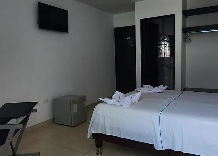 Hotel Torres Del Llano