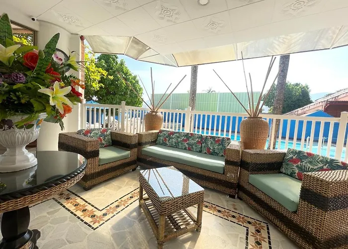 Zahira Hotel Melgar