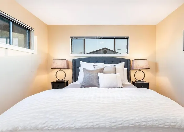 Cozy-3Br-Getaway-Pets Allowed-Nea