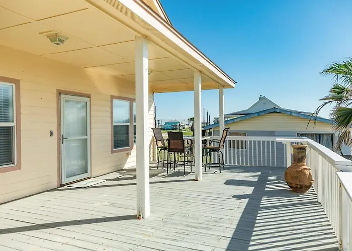 Banana Cabana - Gulf Views And Good Vibes