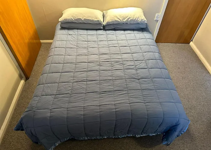 Merrylees Budget Hotel