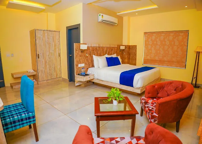 Aachman River And Valley View Resort Dharamshala - A Riverside Resort With Balcony View