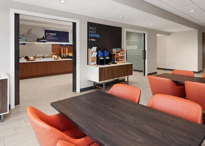 Holiday Inn Express & Suites Reedsburg - Dells Area By Ihg