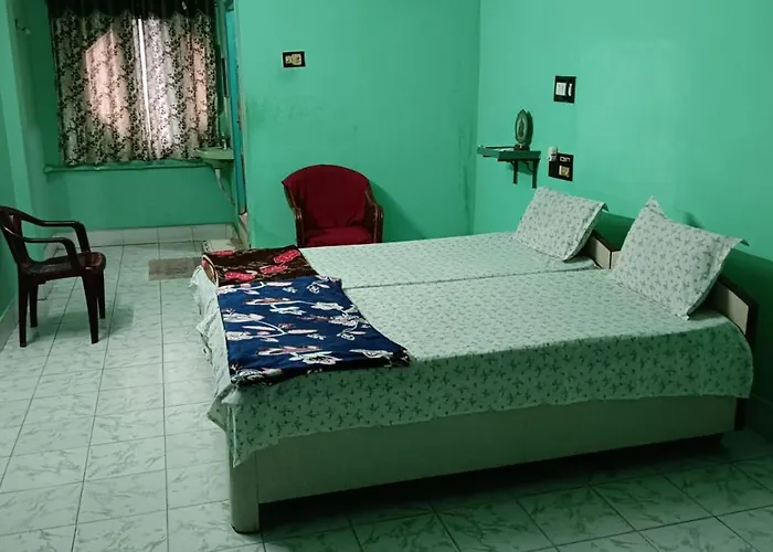 Raj Kamal Lodge