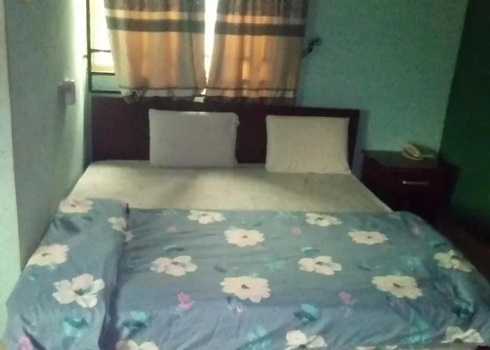 Blue Zephyr Hotel & Suites