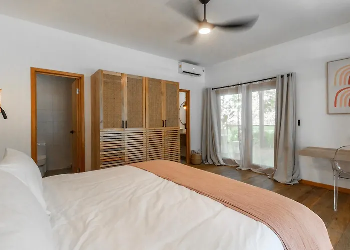S Boutique Hotel