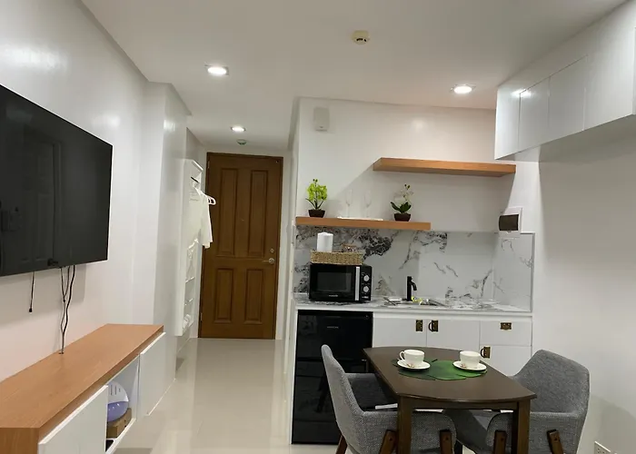 Givande Studio Unit at One PonteFino