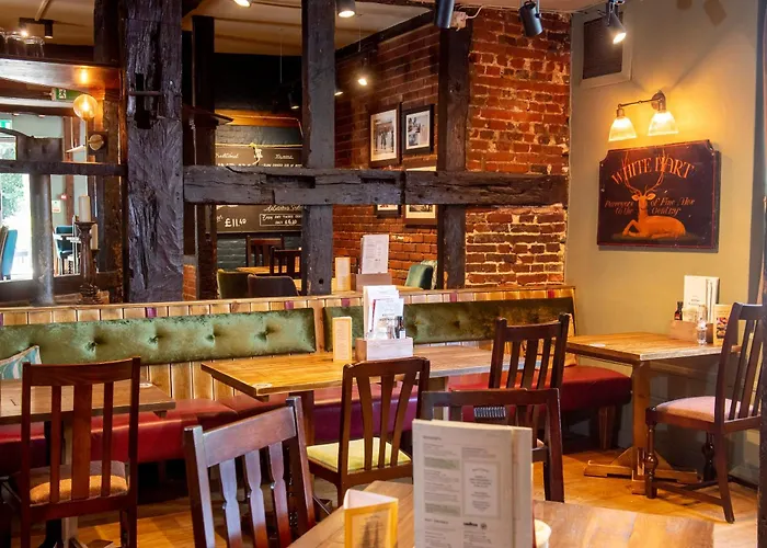 The White Hart By Innkeeper'S Collection