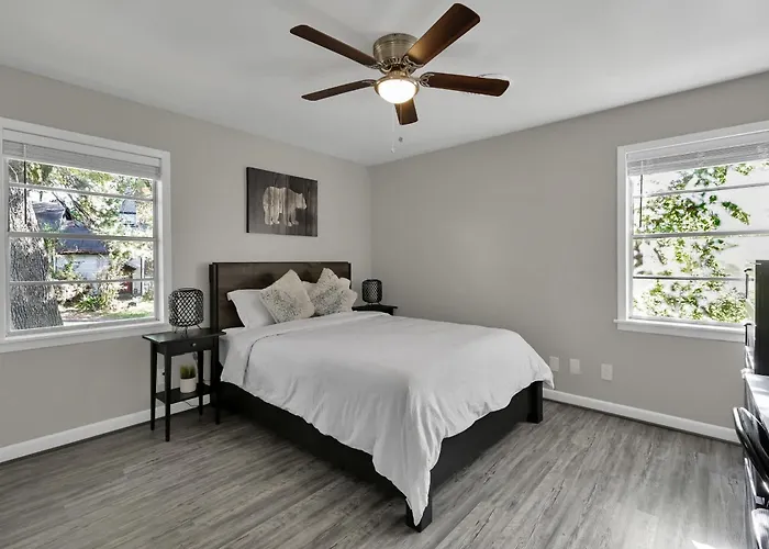 Piney Woods I Ping Pong I By Shsu I Tv I Sleeps 11