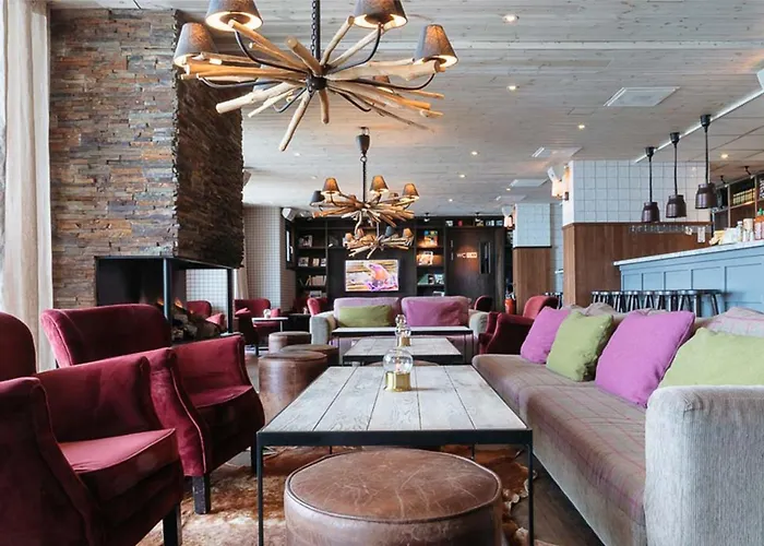 Langley Hotel Tango