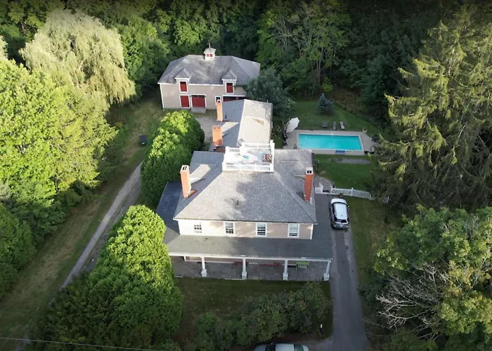The Jarvis Homestead - Historic Maine Mansion