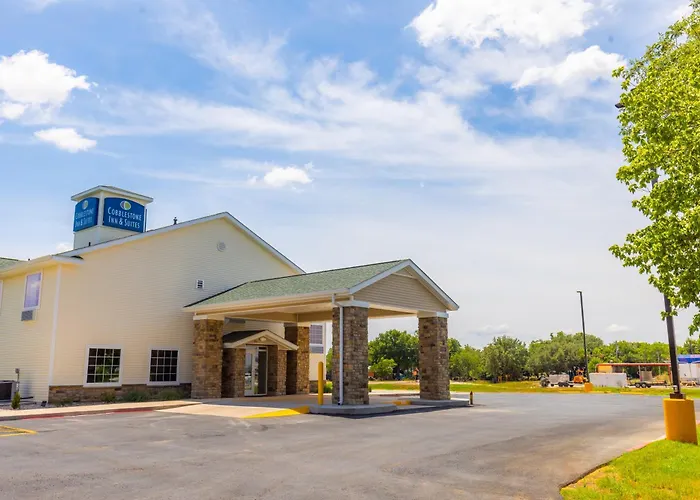 Cobblestone Inn & Suites - Winters