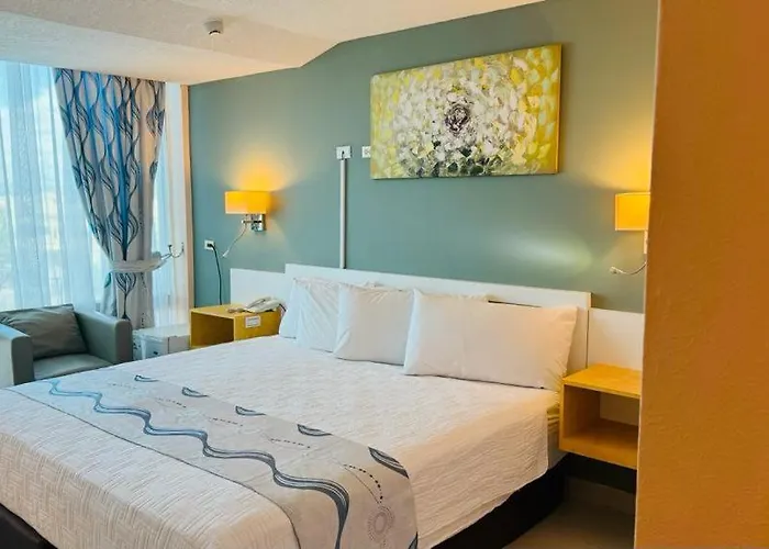 Golden Tree Hotel Belize