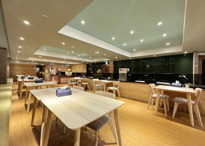 Finders Hotel Tainan Ximen