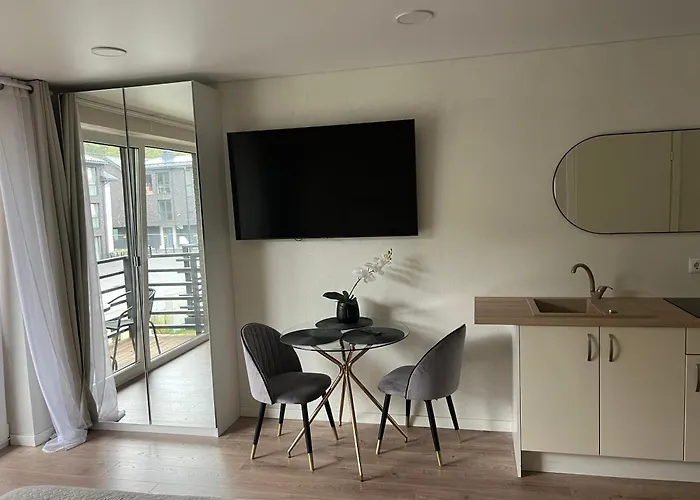 Seaside Apartments 4