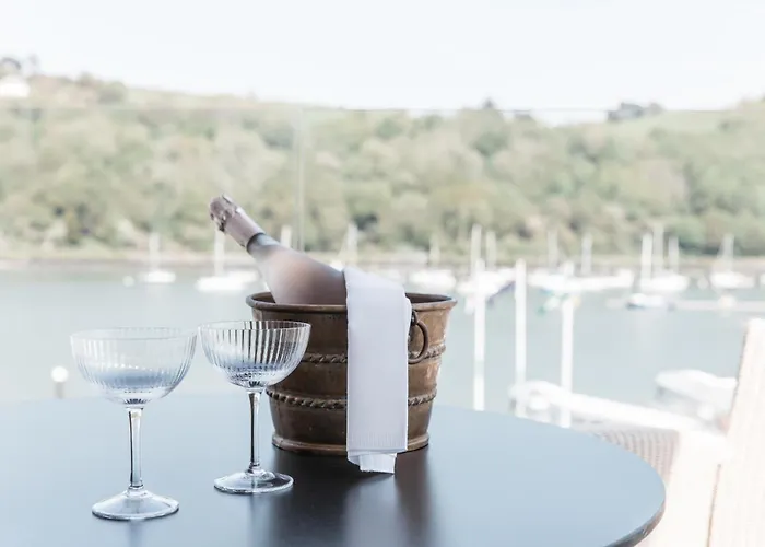 Dart Marina Hotel
