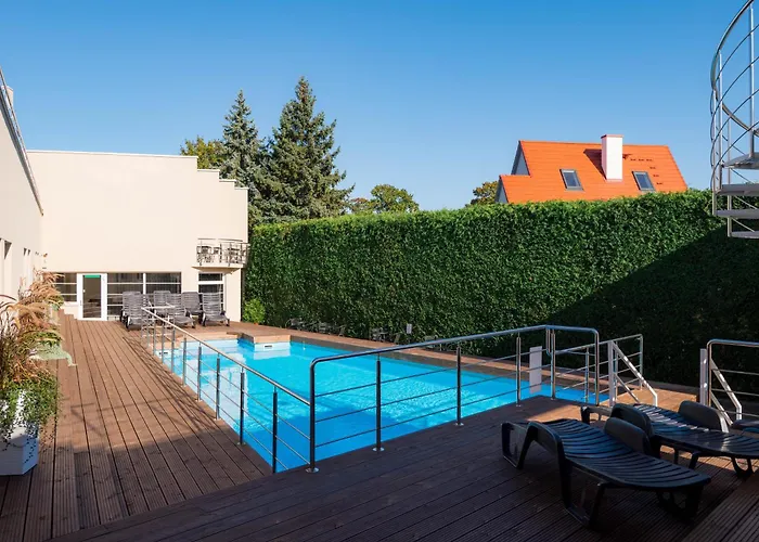 Hotel Vesiroos