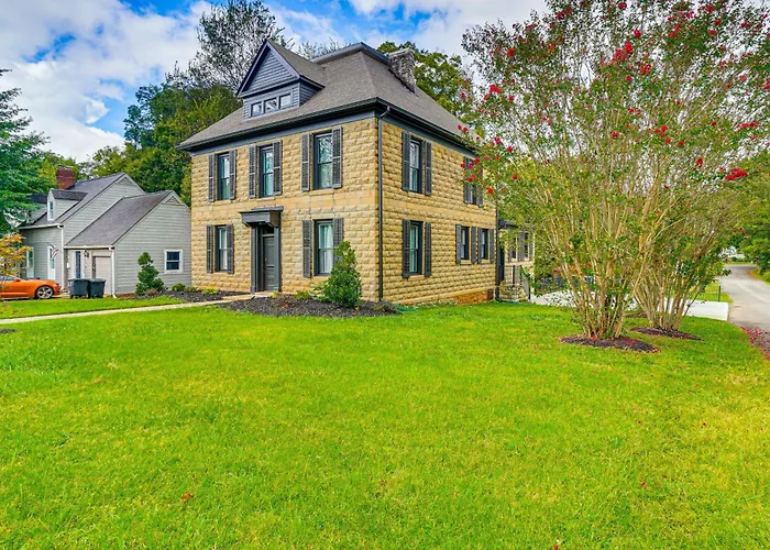 Spacious Athens Home ~ 1 Mi To Downtown!