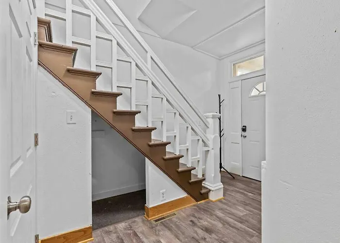 New Luxury House In The Heart Of Janesville