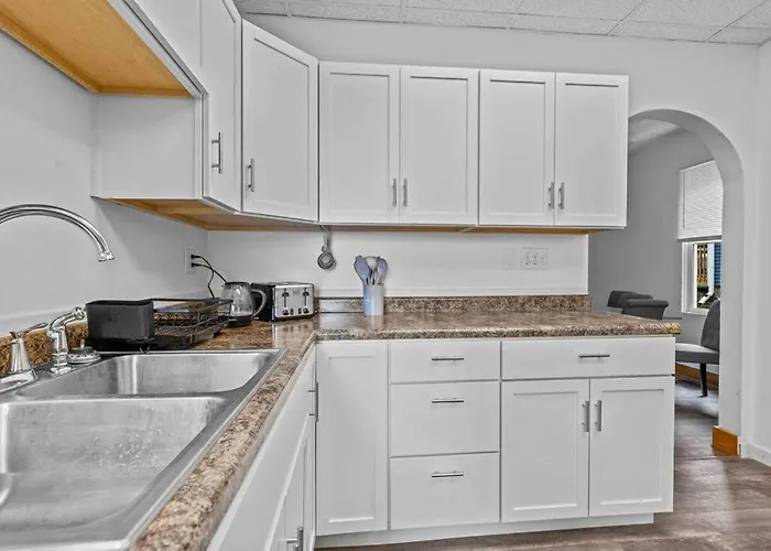 New Luxury House In The Heart Of Janesville