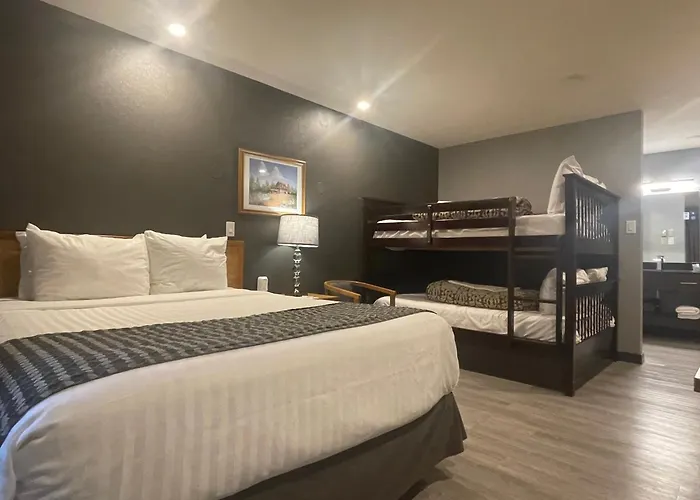 Travelodge By Wyndham Brandon