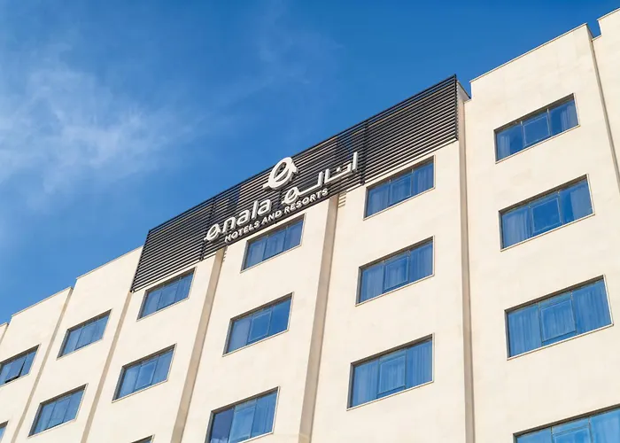 Enala Hotel- Umluj