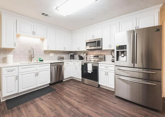 2Br Townhome - Sleeps 5 - Near Ga Horse Park
