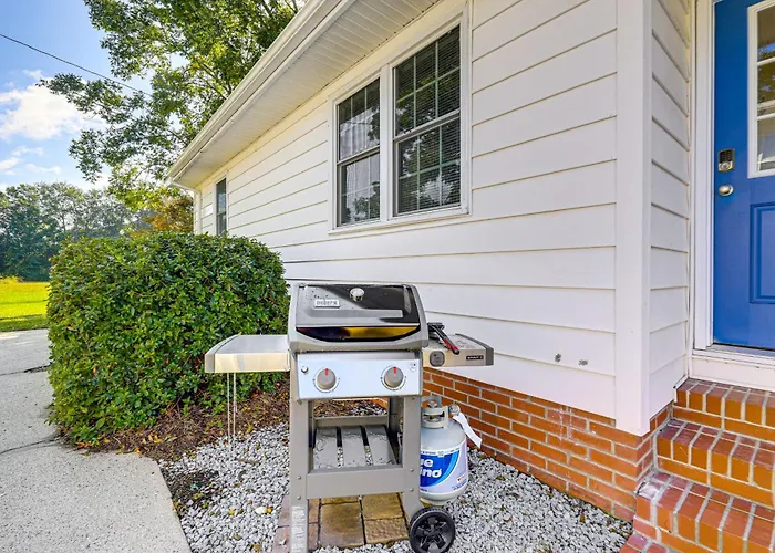 2 Mi To Downtown: Pet-Friendly Home In New Bern!