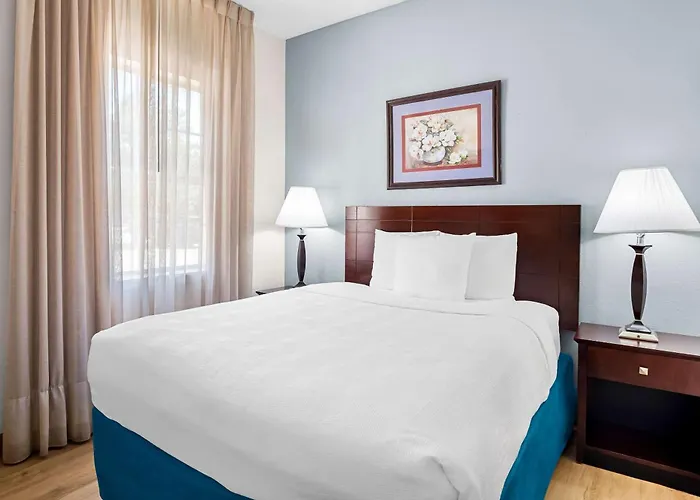 Mainstay Suites Addison-Dallas